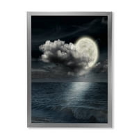 Designart 'Telhold éjszaka felhős égbolton, tengeri és parti keretes művészeti nyomtatás