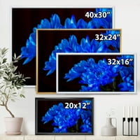 Designart 'Blue Chrysanthemum Virágok fekete háttérben' Hagyományos keretes vászon fal art nyomtatás